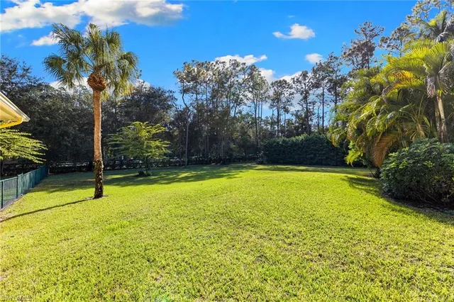 $2,400,000 | 6320 English Oaks Lane, Naples, FL 34119