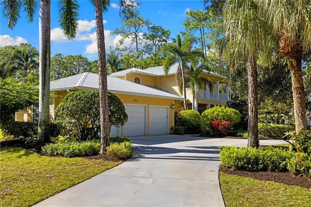 $2,400,000 | 6320 English Oaks Lane, Naples, FL 34119