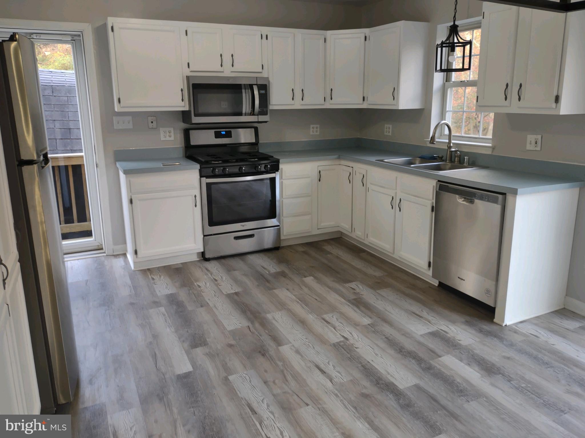 63 Myers Road Delta, PA 17314 - Photo 11 of 24 Kitchen with New Stainless Appliances
