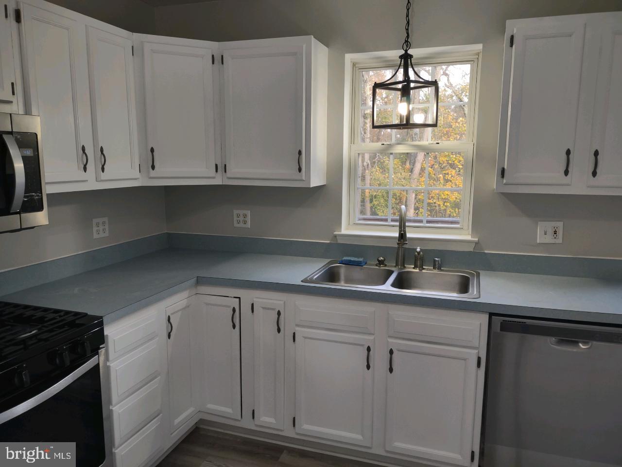 63 Myers Road Delta, PA 17314 - Photo 12 of 24 Kitchen