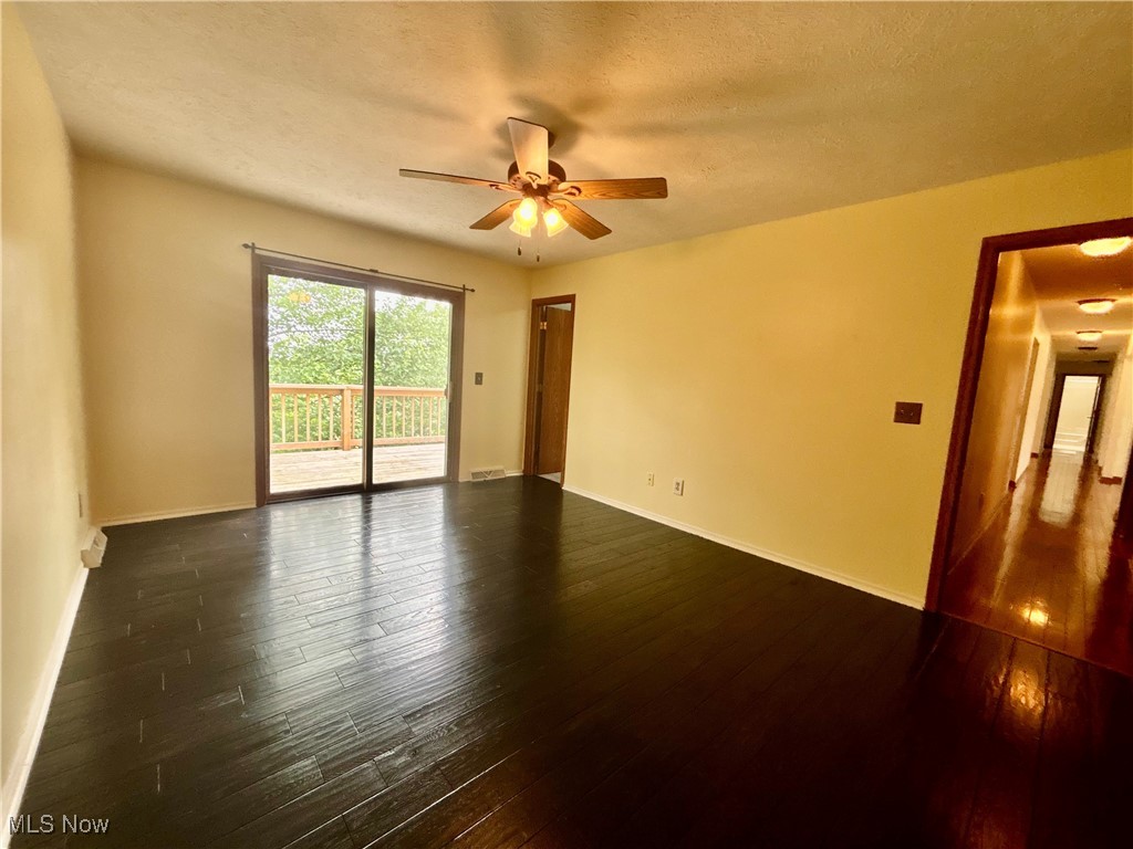 29123 Ridge Road Wickliffe, OH 44092 - Photo 17 of 39 Gallery Image 17