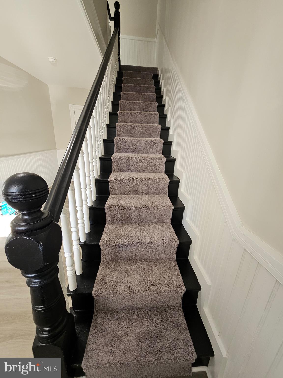 161 East Main Street Orange, VA 22960 - Photo 4 of 19 a view of entryway