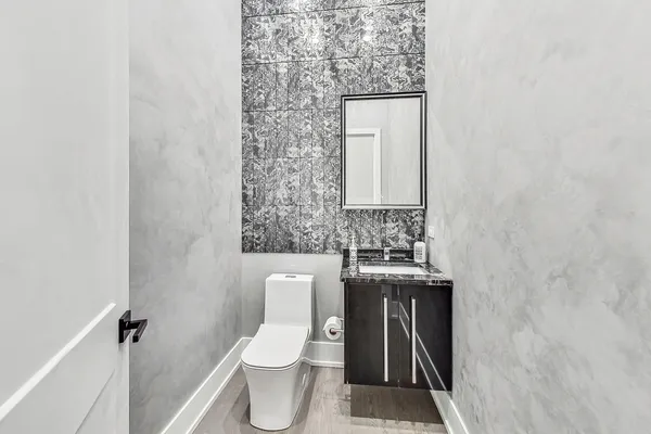 $2,299,000 | 1331 Pfingsten Road, Northbrook, IL 60062