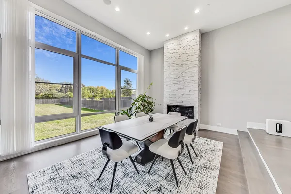 $2,299,000 | 1331 Pfingsten Road, Northbrook, IL 60062