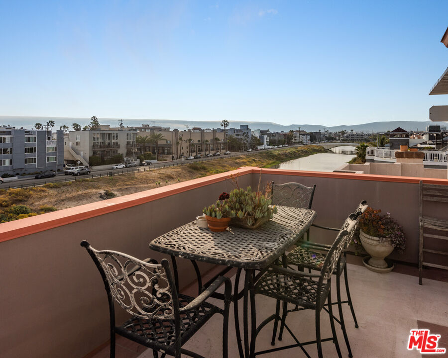 4707 Roma Court Marina del Rey, CA 90292 - Photo 54 of 63 a view of a terrace with furniture