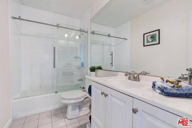 $715,000 | 922 14th Street, Unit 105, Santa Monica, CA 90403