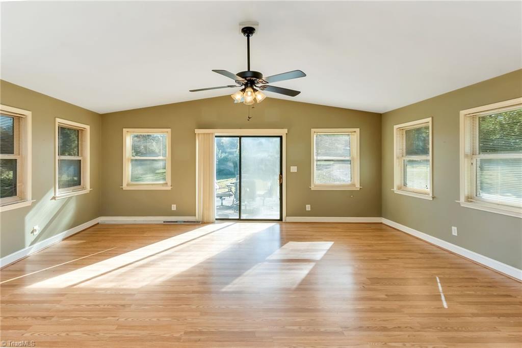 186 Friendship Road Statesville, NC 28625 - Photo 11 of 50 Gallery Image 11