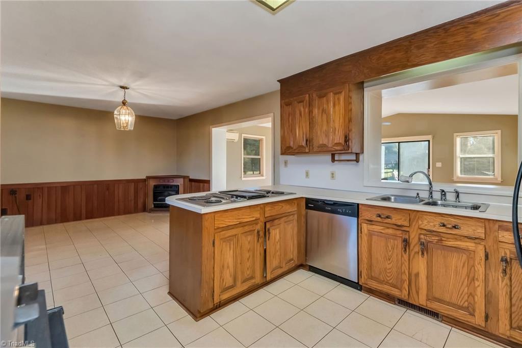 186 Friendship Road Statesville, NC 28625 - Photo 20 of 50 Gallery Image 20