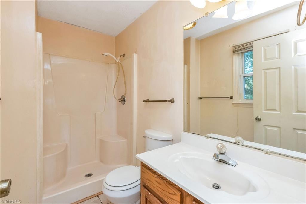 186 Friendship Road Statesville, NC 28625 - Photo 38 of 50 Gallery Image 38