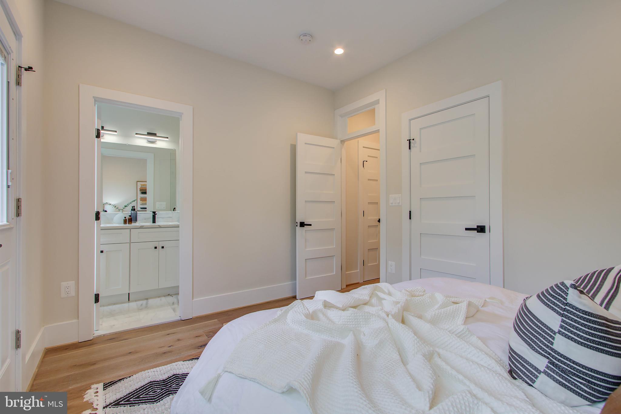 909 L Street Northeast Washington, DC 20002 - Photo 13 of 30 Master Bedroom