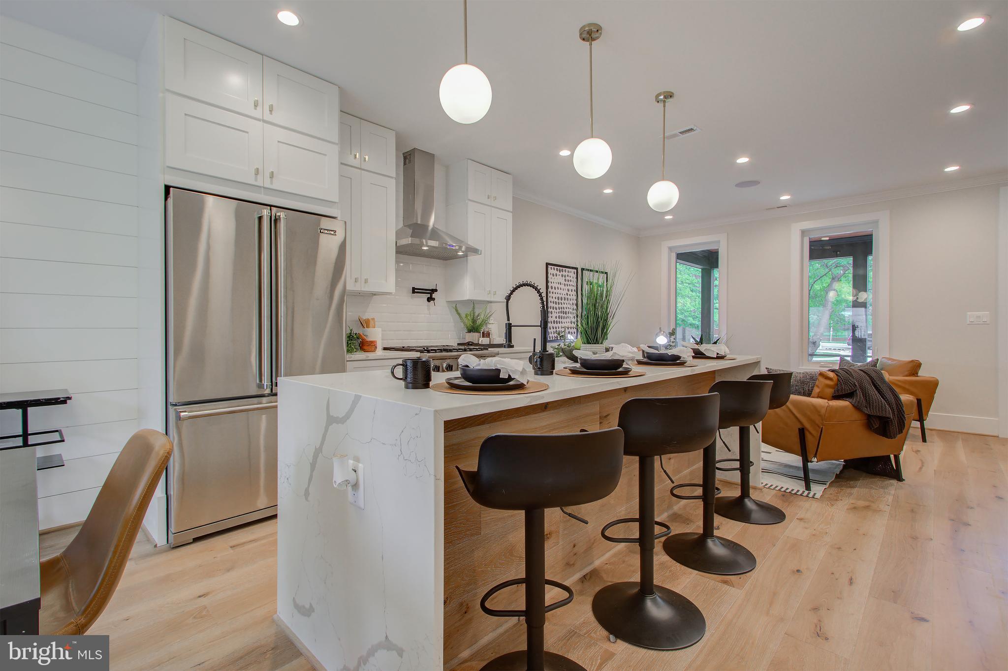909 L Street Northeast Washington, DC 20002 - Photo 8 of 30 Kitchen Island
