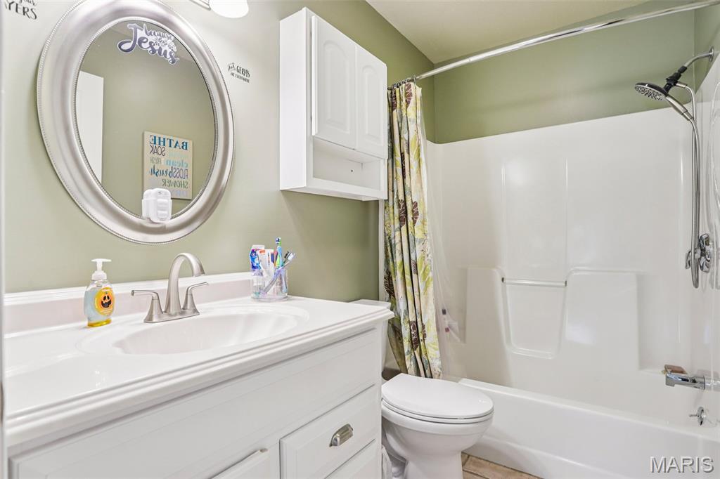 17 Weeks Lane Litchfield, IL 62056 - Photo 21 of 45