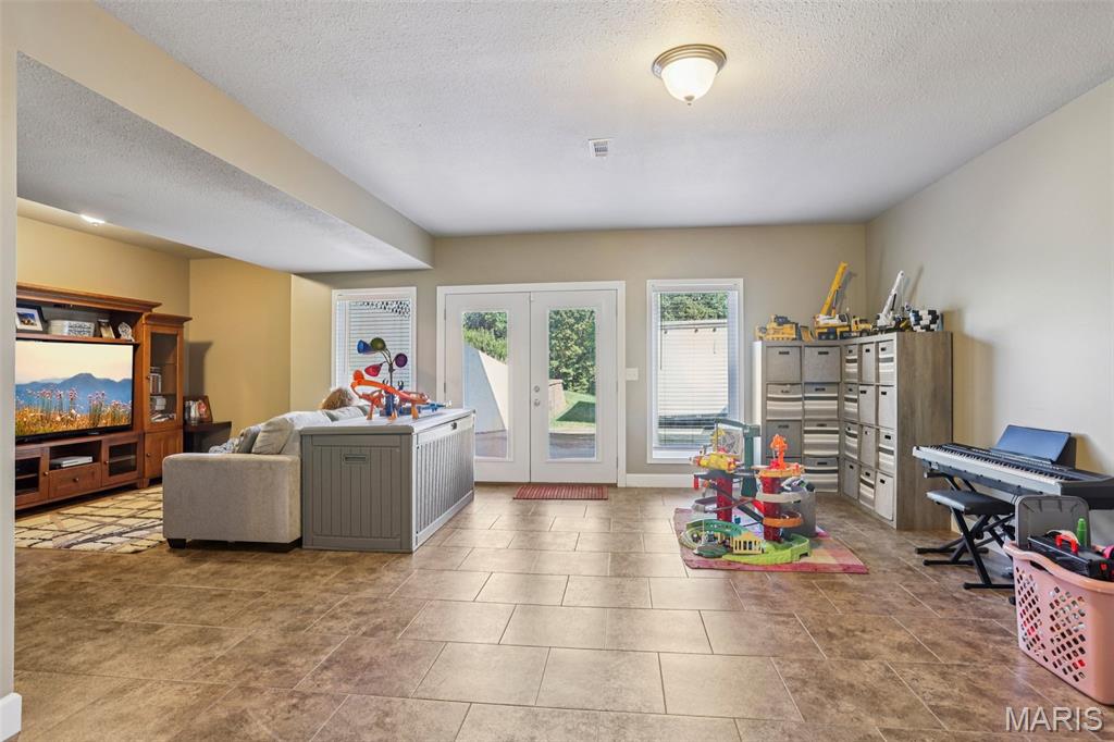 17 Weeks Lane Litchfield, IL 62056 - Photo 28 of 45