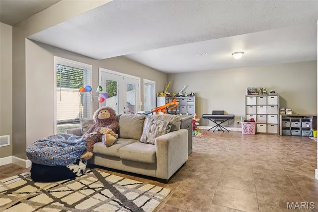 $410,000 | 17 Weeks Lane, Litchfield, IL 62056