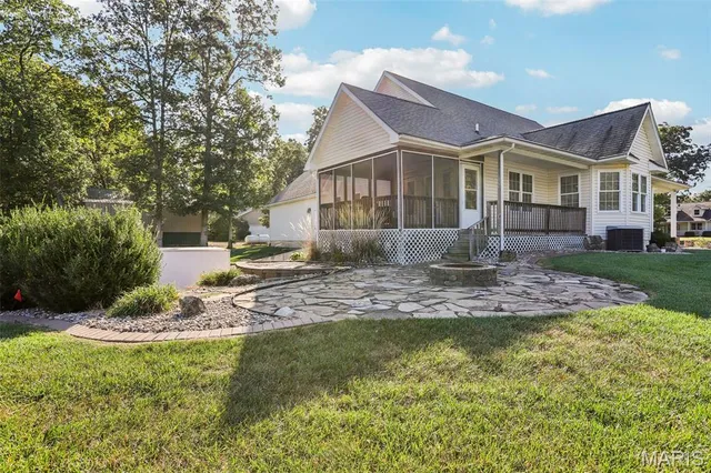 $410,000 | 17 Weeks Lane, Litchfield, IL 62056