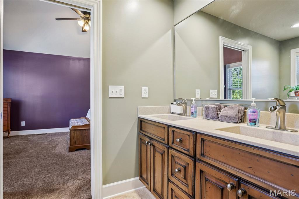 17 Weeks Lane Litchfield, IL 62056 - Photo 7 of 45