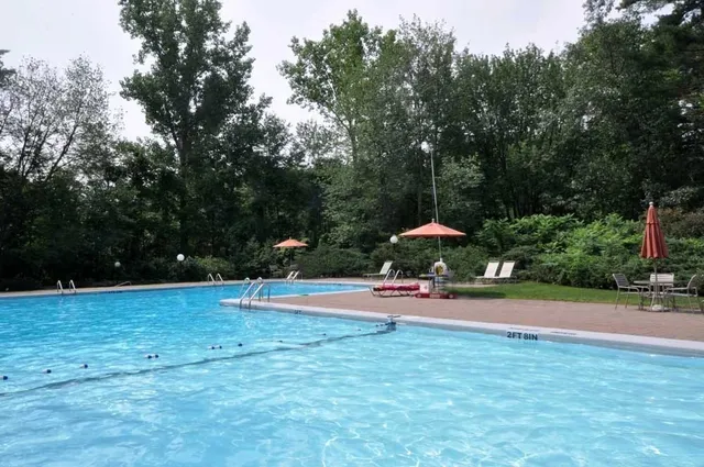 a view of a tennis court