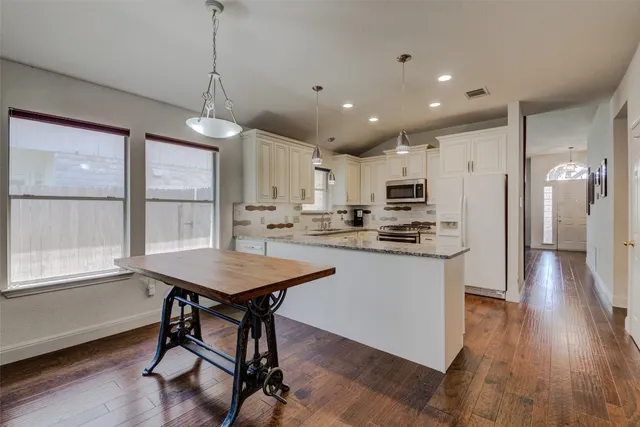 $375,000 | 2410 Hutton Lane, Leander, TX 78641