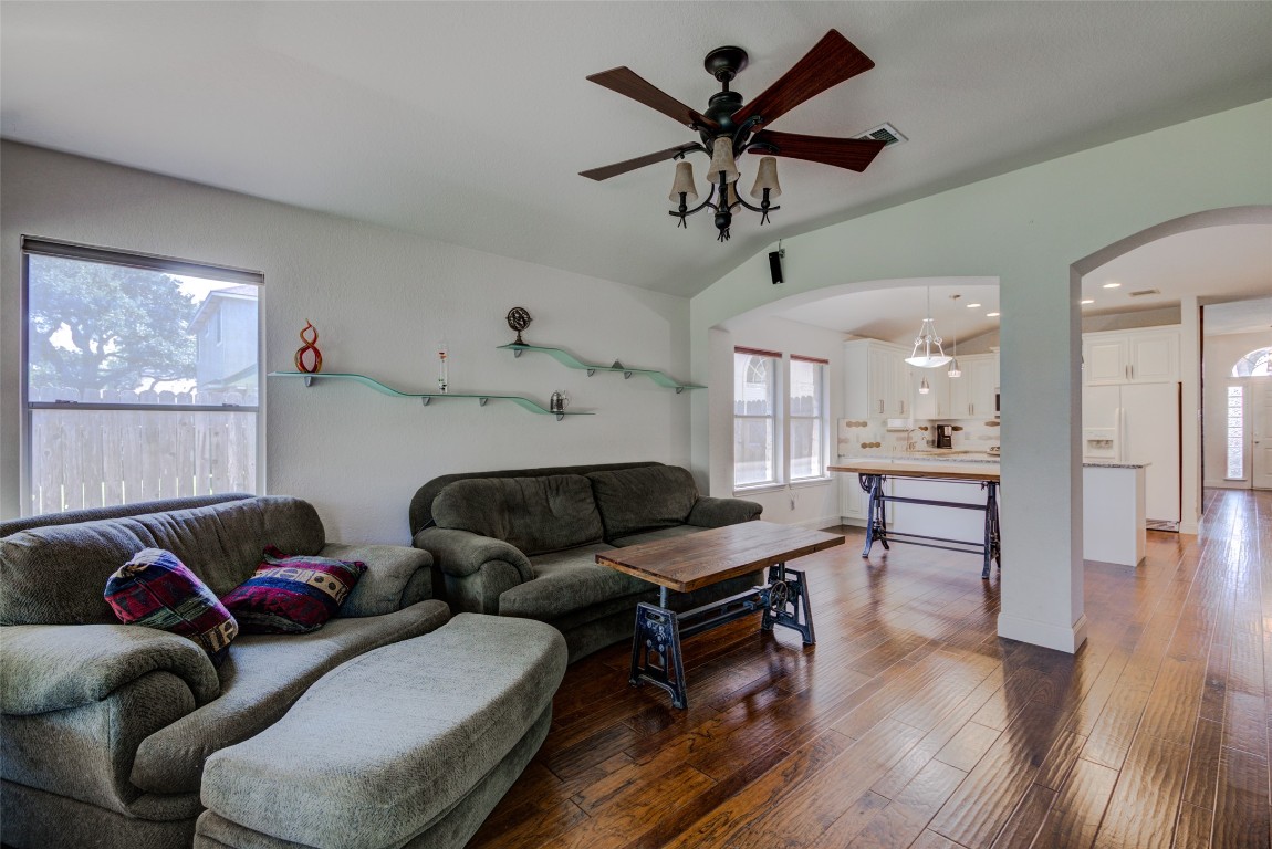 2410 Hutton Lane Leander, TX 78641 - Photo 14 of 32