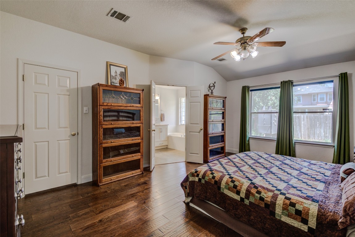 2410 Hutton Lane Leander, TX 78641 - Photo 15 of 32