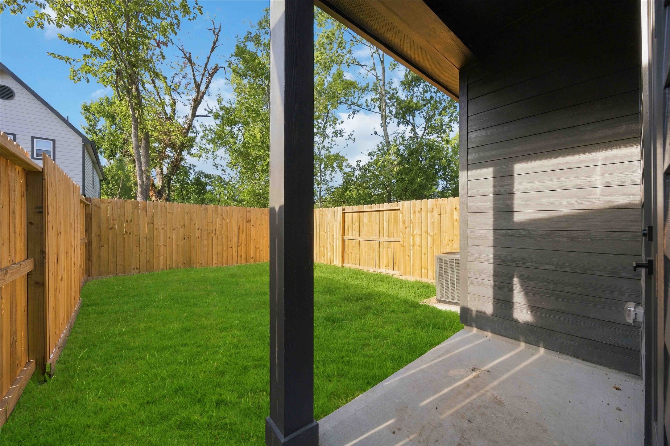 7932 Boy Street, Unit A Houston, TX 77028 - Photo 23 of 24 private yard