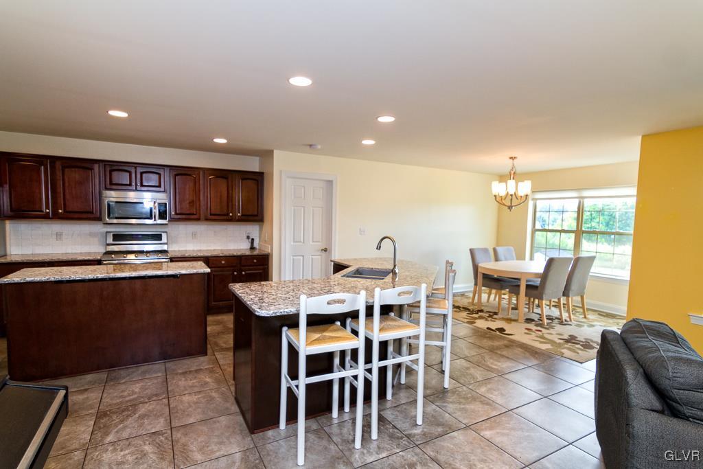 225 East Dell Road Bath, PA 18014 - Photo 15 of 46