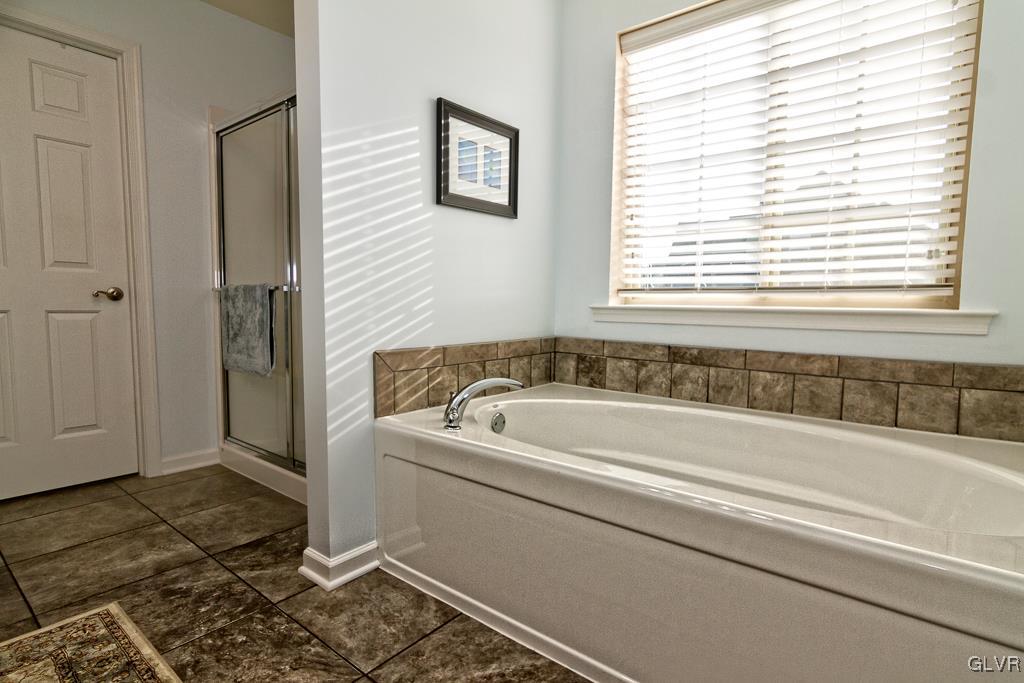 225 East Dell Road Bath, PA 18014 - Photo 24 of 46