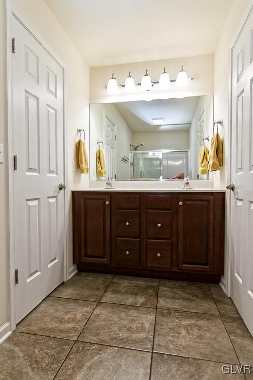 225 East Dell Road Bath, PA 18014 - Photo 31 of 46