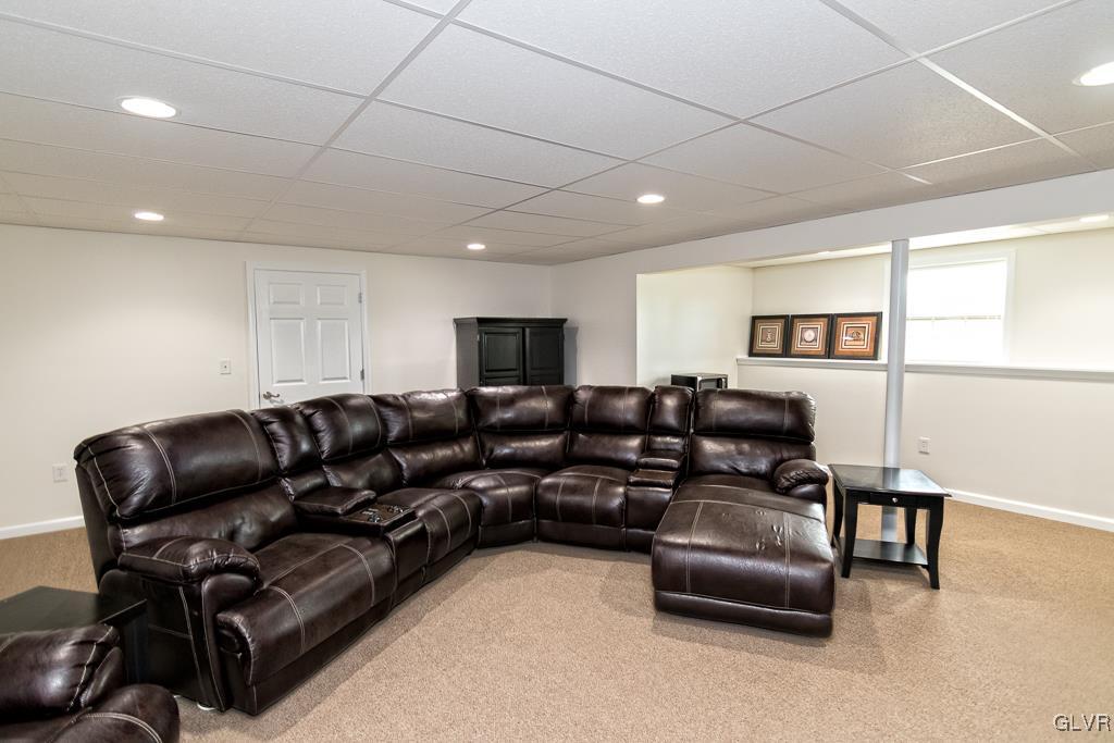 225 East Dell Road Bath, PA 18014 - Photo 37 of 46
