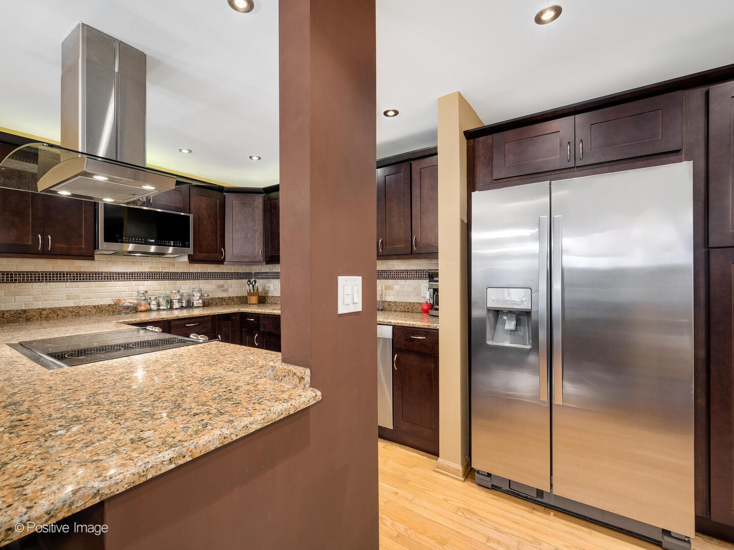 2500 Windsor Mall, Unit 1H Park Ridge, IL 60068 - Photo 8 of 19 Gallery Image 8