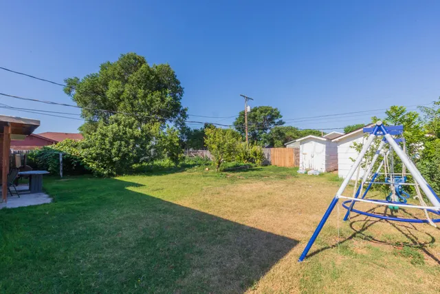 a view of outdoor space