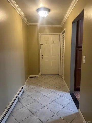 a view of a backyard with pathway