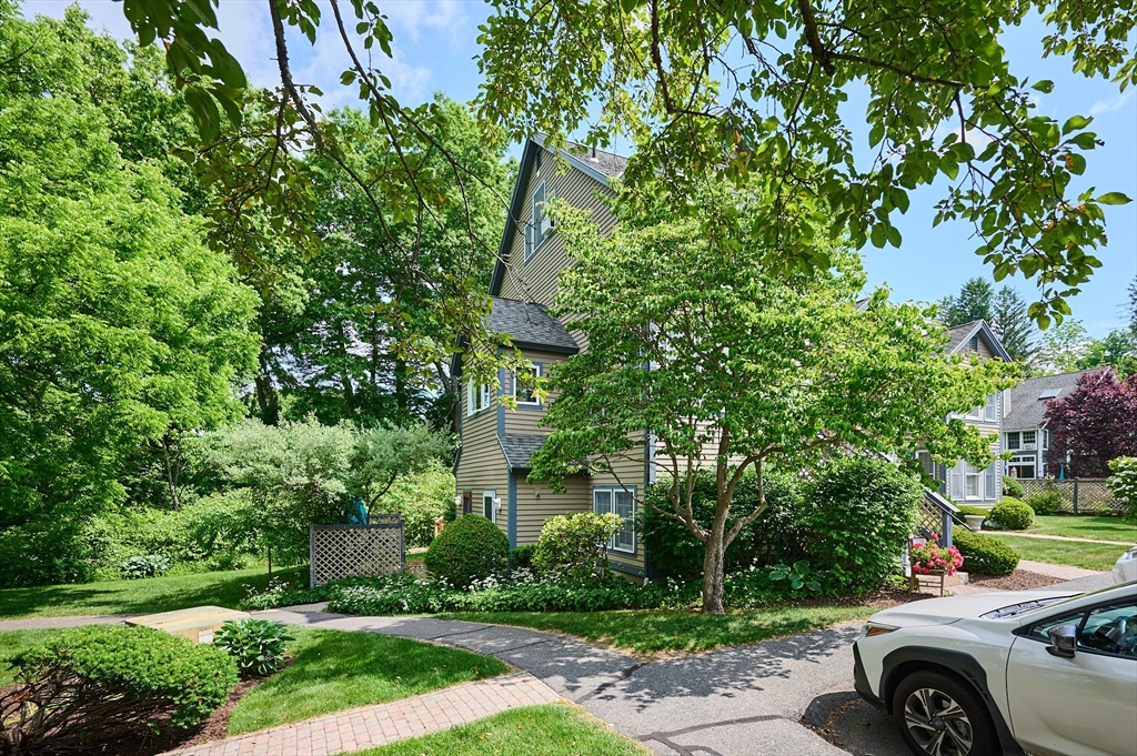 57 Amity Place, Unit 57 Amherst, MA 01002 - Photo 18 of 26