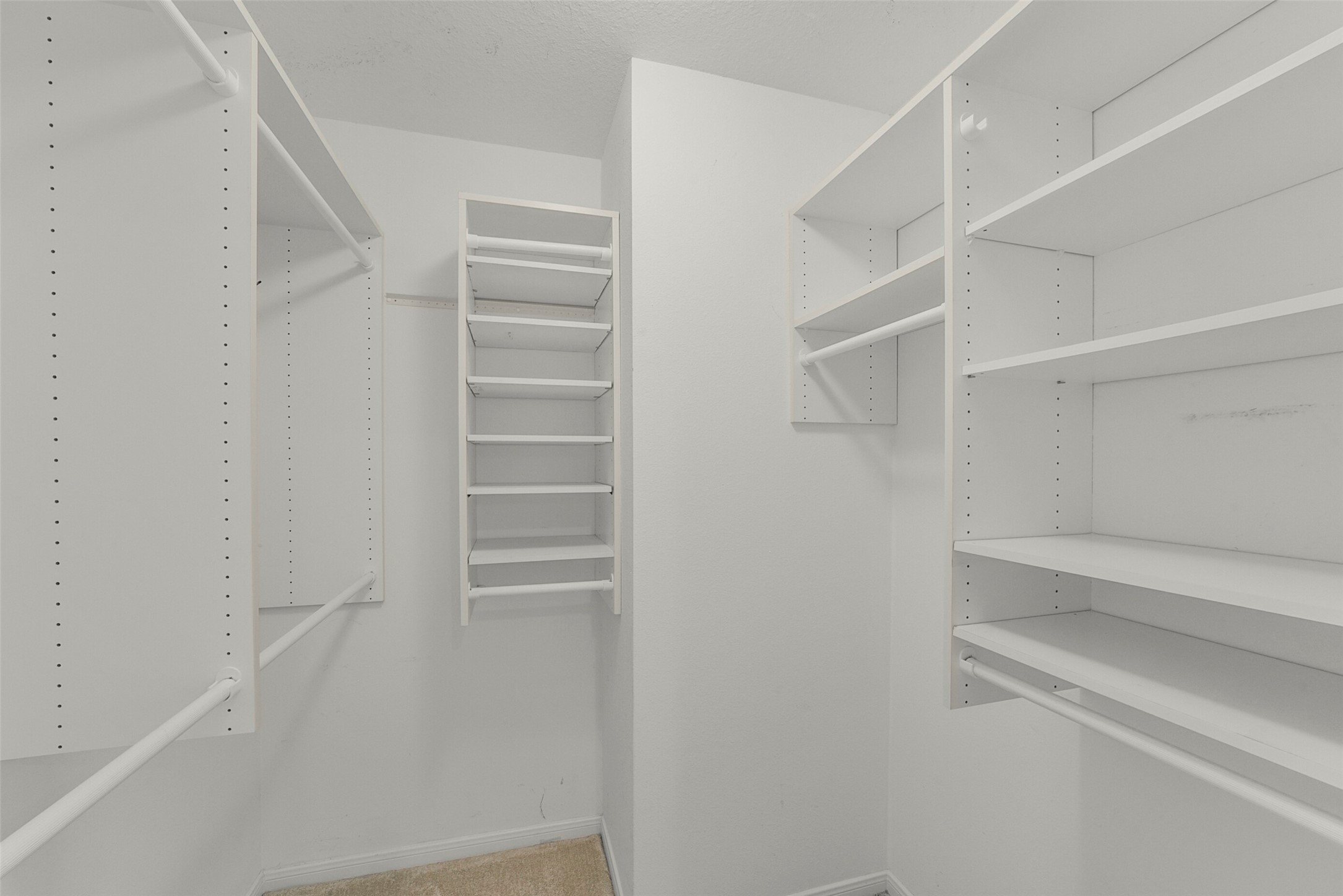 22 East New Avery Place Spring, TX 77382 - Photo 34 of 46 Primary Closet.