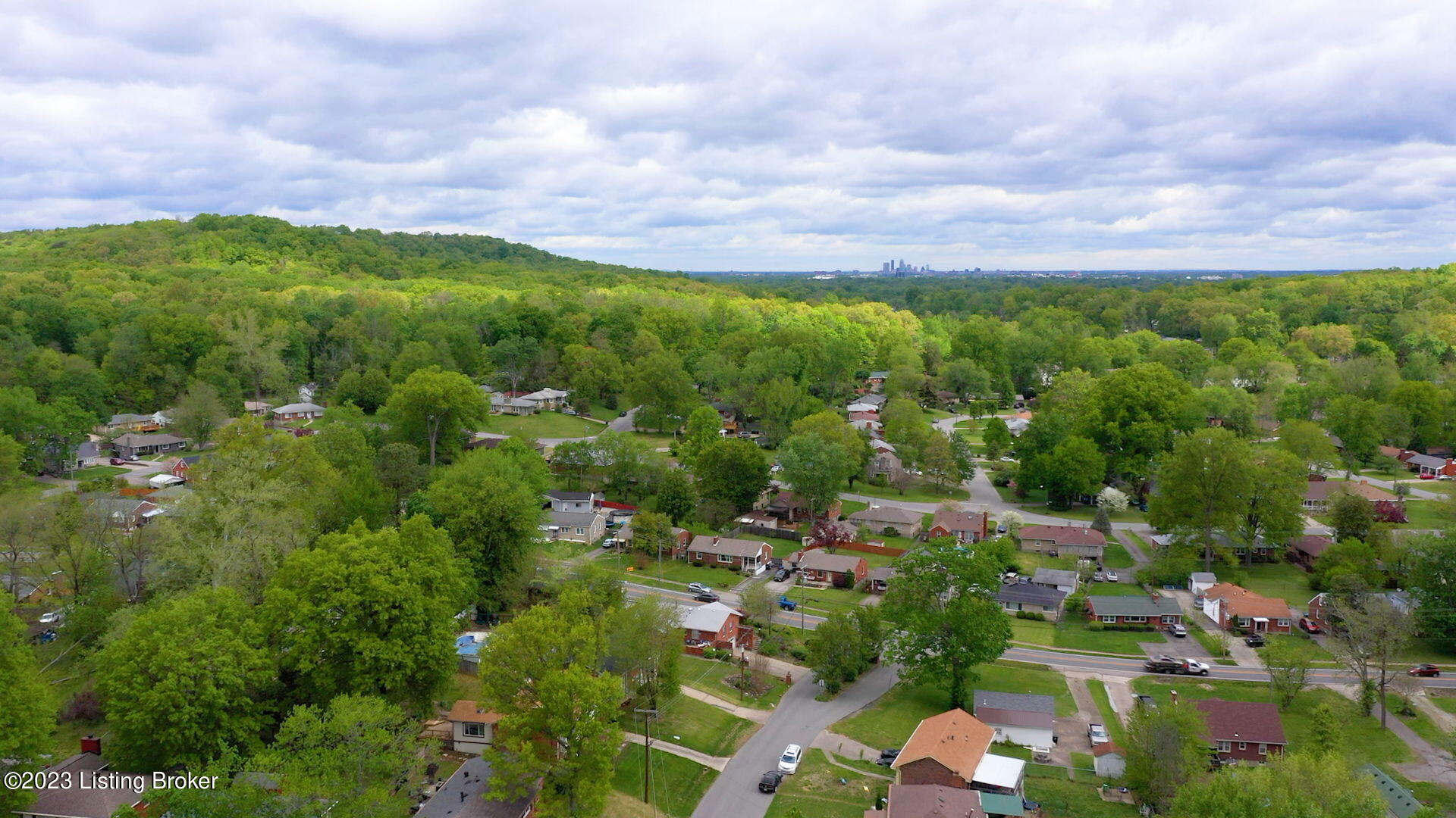 943 Palatka Road Louisville, KY 40214 - Photo 47 of 47 47-web-or-mls-drone 7-943 Palatka Rd Lou