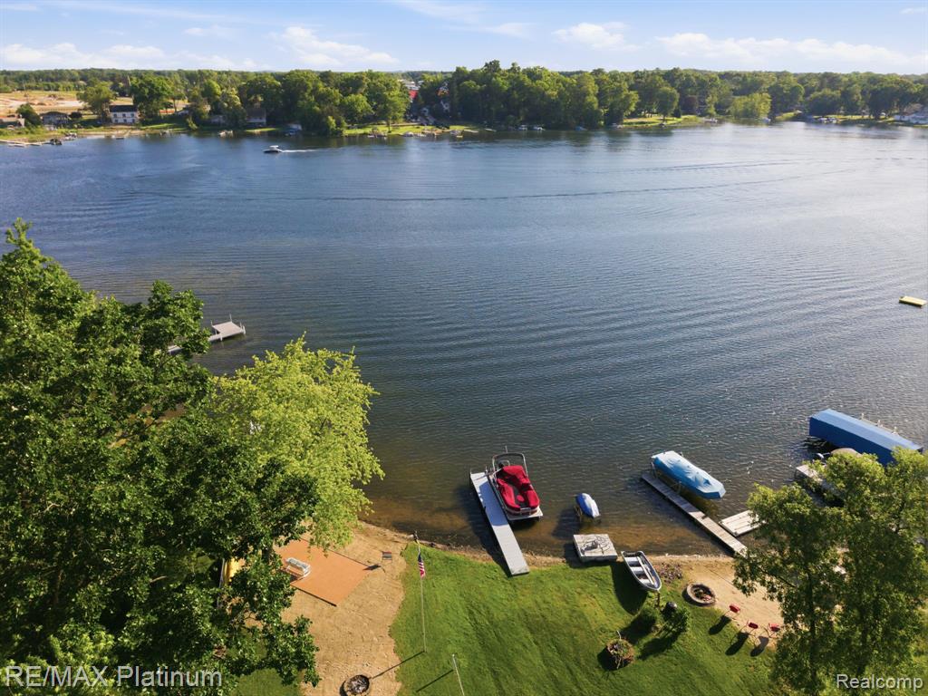 1612 South Hughes Road Brighton, MI 48114 - Photo 45 of 53