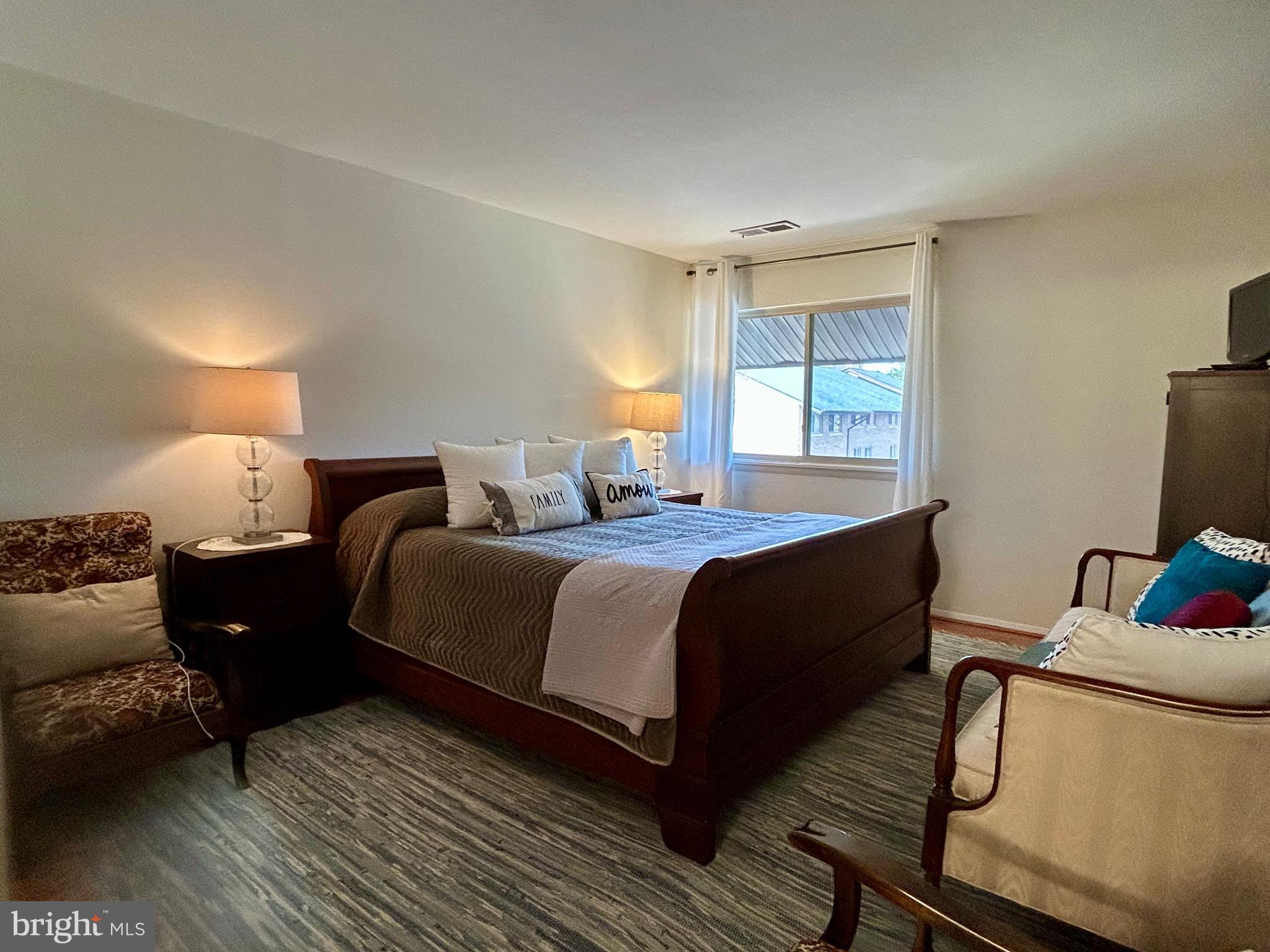 18624 Walkers Choice Road, Unit 6 Montgomery Village, MD 20886 - Photo 15 of 25 Huge main bedroom