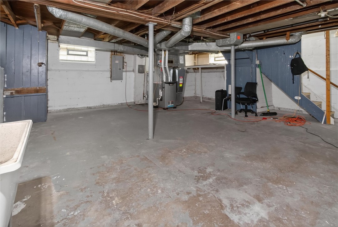 80 Pershing Drive Rochester, NY 14609 - Photo 35 of 37