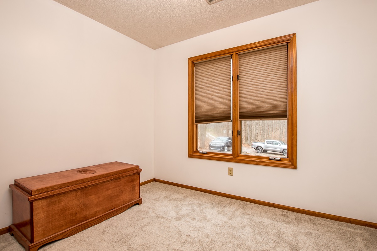 13318 Madden Road Churubusco, IN 46723 - Photo 15 of 31 Gallery Image 15