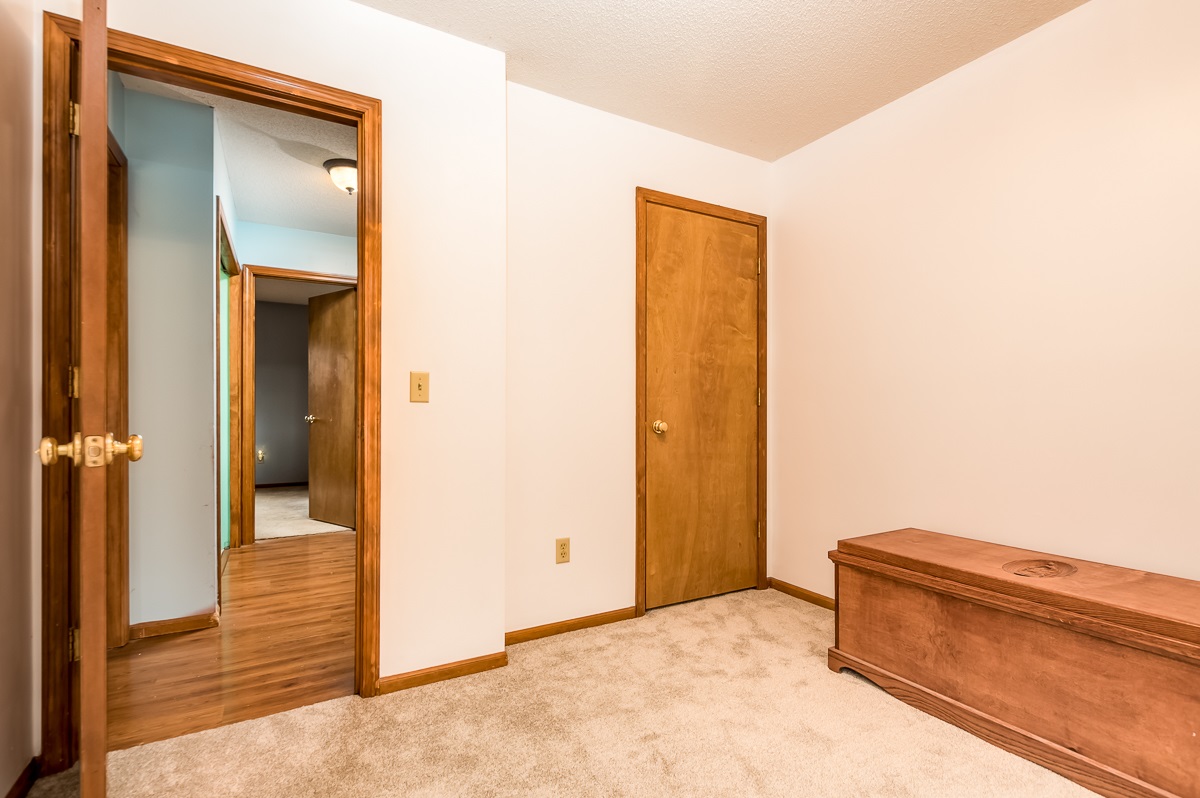 13318 Madden Road Churubusco, IN 46723 - Photo 16 of 31 Gallery Image 16