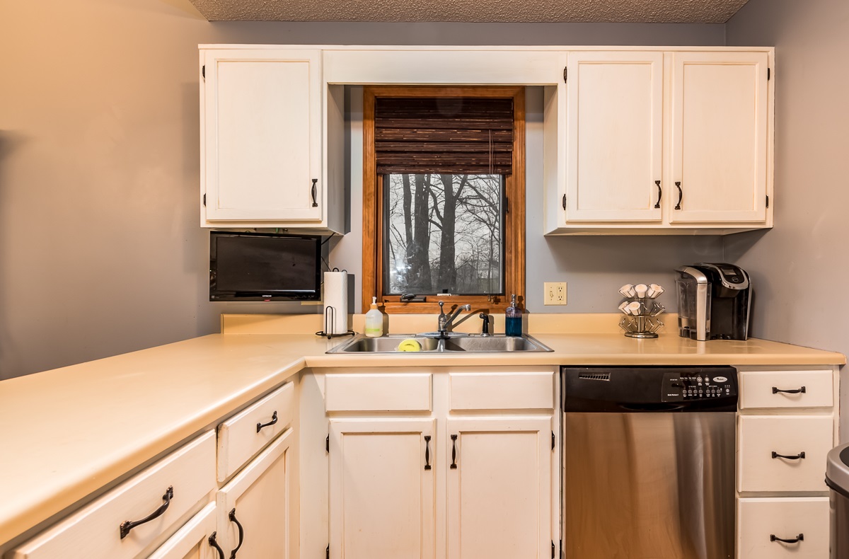13318 Madden Road Churubusco, IN 46723 - Photo 18 of 31 Gallery Image 18