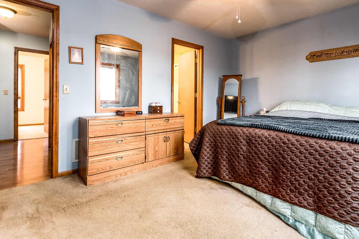 13318 Madden Road Churubusco, IN 46723 - Photo 10 of 31 Gallery Image 10