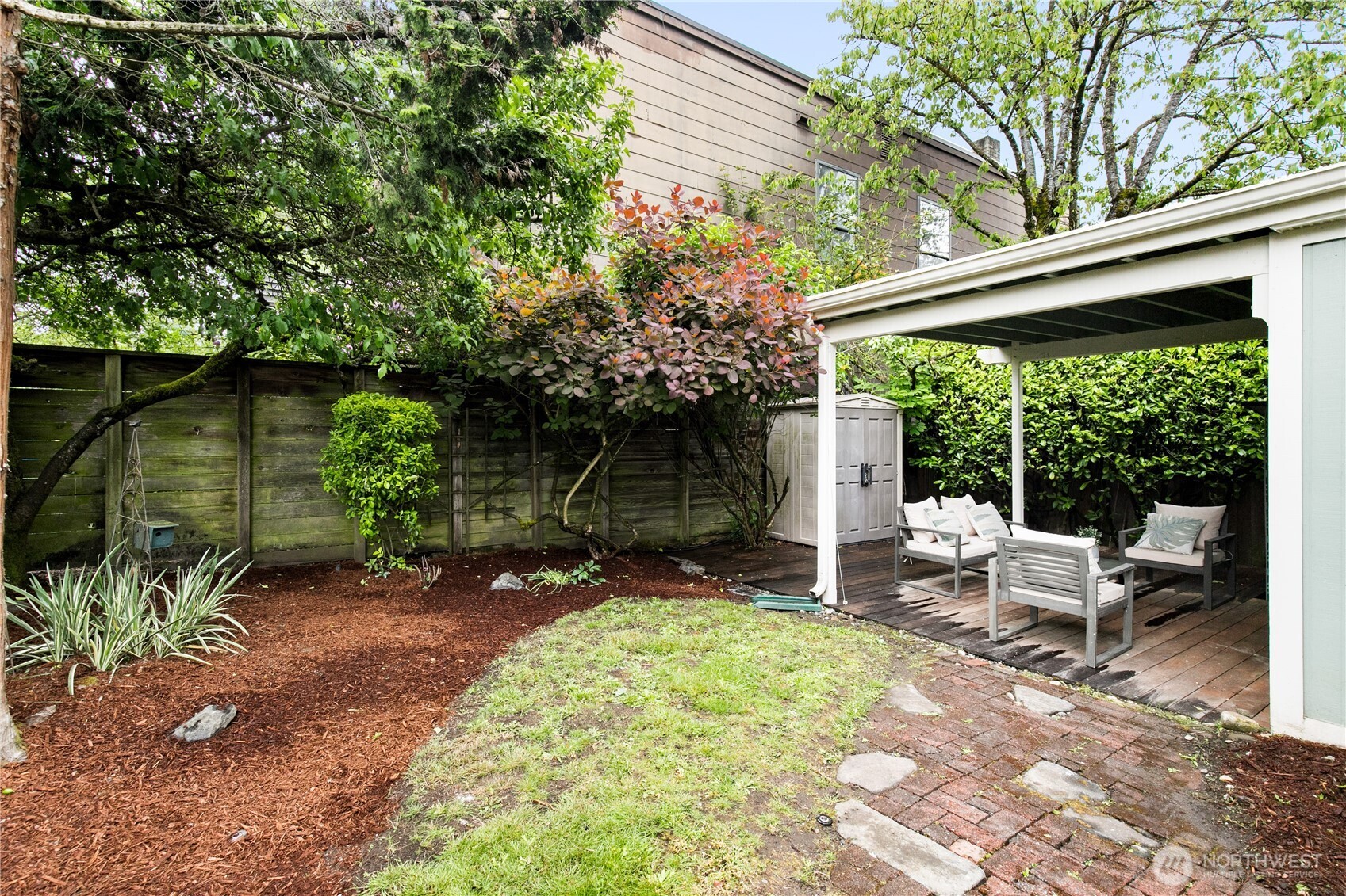 2202 East John Street Seattle, WA 98112 - Photo 29 of 34