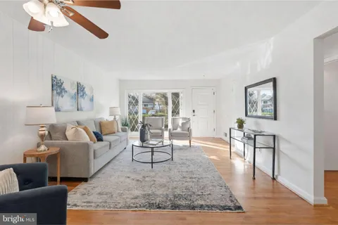 $499,999 | 604 Blandford Street, Rockville, MD 20850