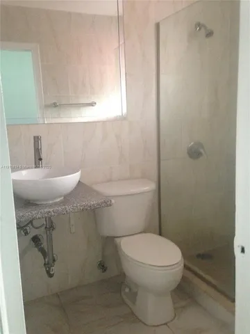 $1,700 | 421 Northeast 68th Street, Unit 15, Miami, FL 33138