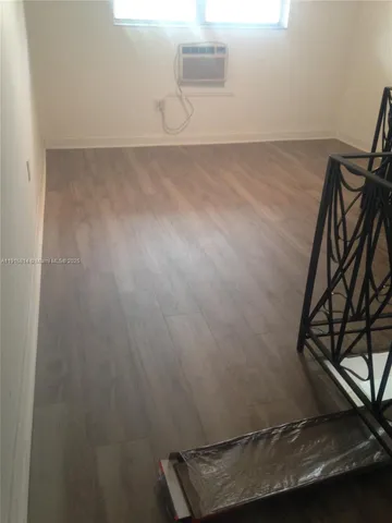 $1,700 | 421 Northeast 68th Street, Unit 15, Miami, FL 33138