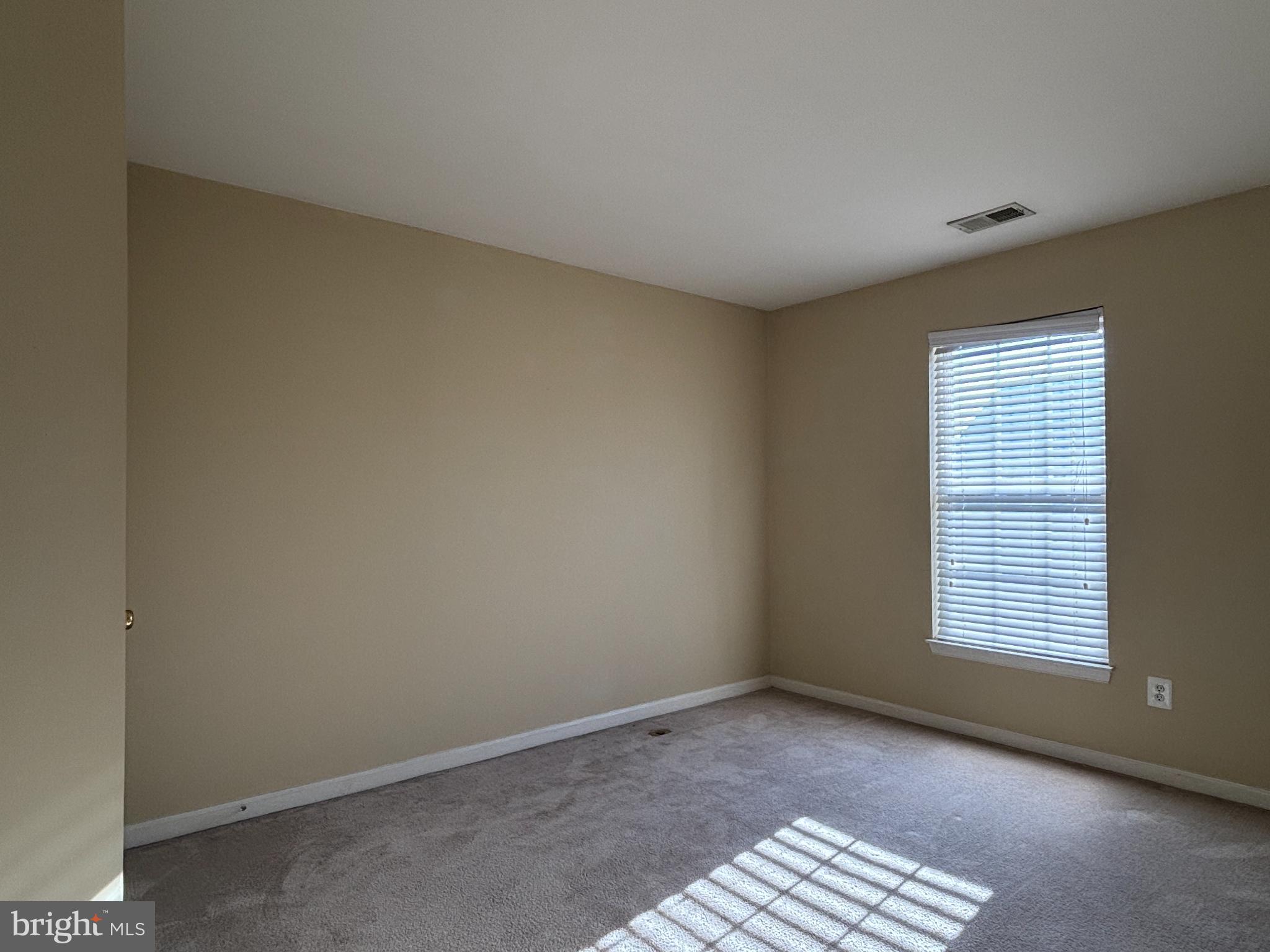 1538 Grosbeak Court Woodbridge, VA 22191 - Photo 25 of 39 an empty room with windows