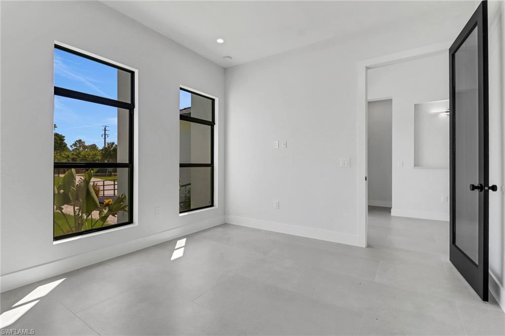 739 23rd Street Southwest Naples, FL 34117 - Photo 21 of 44