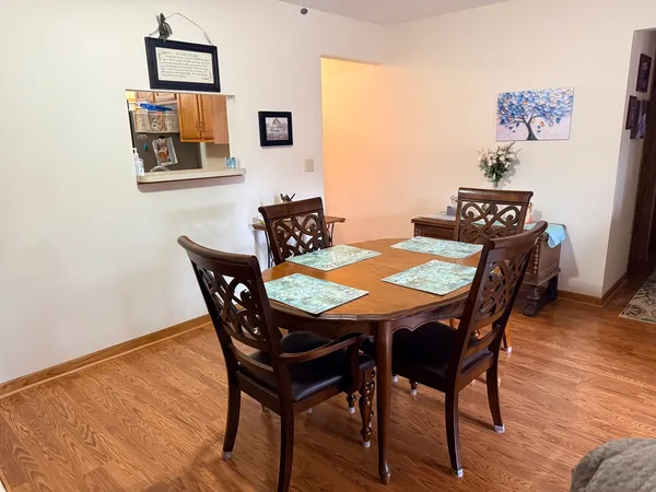 $299,900 | 804 Deer Path Lane, Elwood, IL 60421