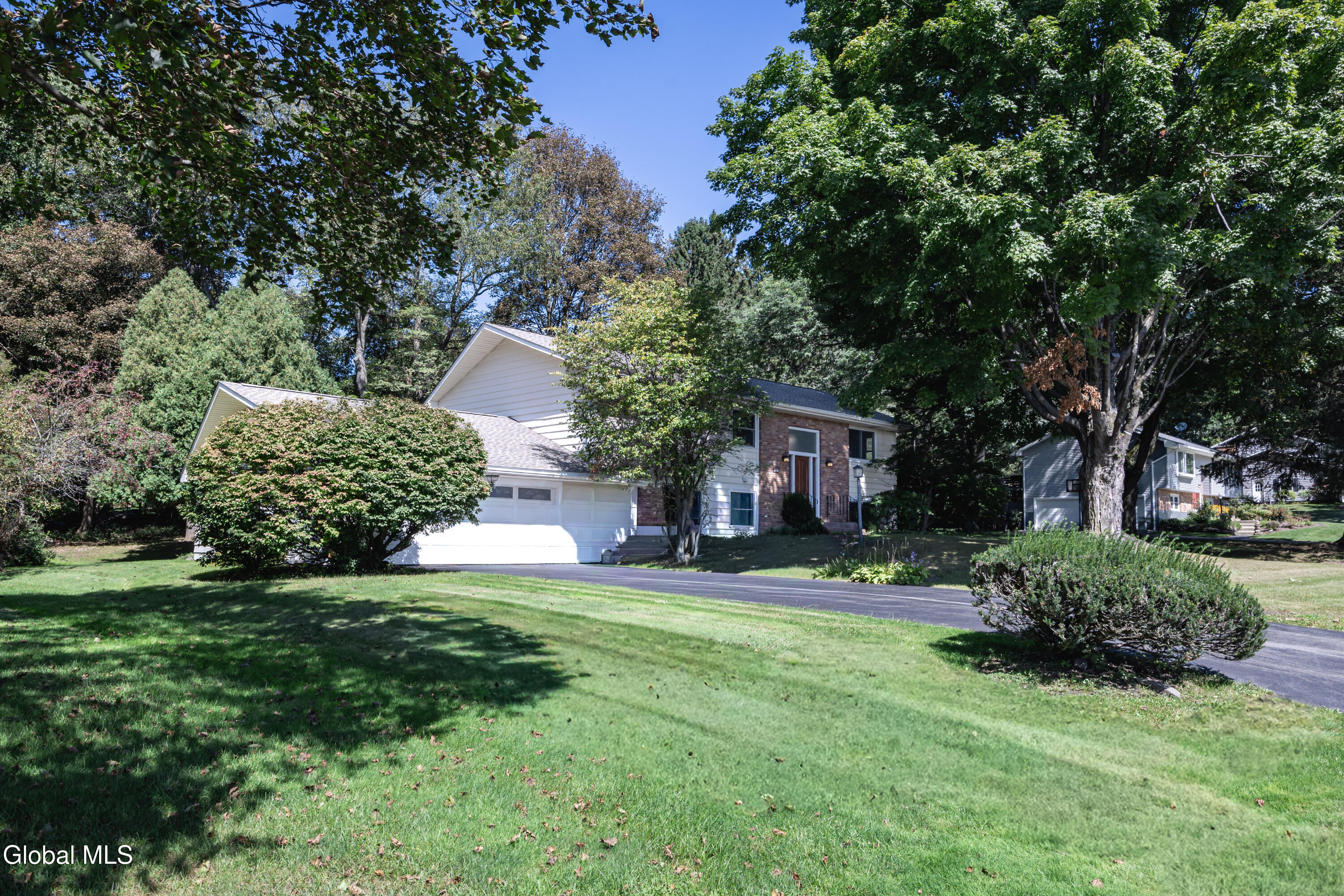6 County View Road Colonie, NY 12110 - Photo 4 of 49 47-0D2A9759